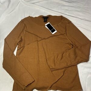 ✨Design History Tan Ribbed Knit Top